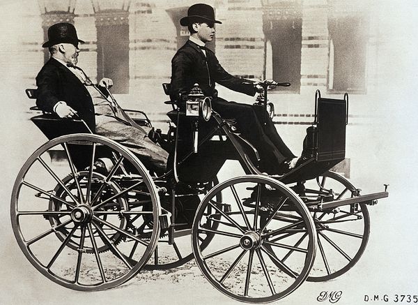 1st Automobile: Daimler’s Four-Wheeled Drive, 1880